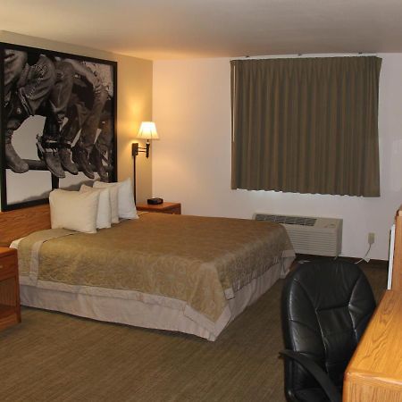 Homestead Inn And Suites Hardin Buitenkant foto