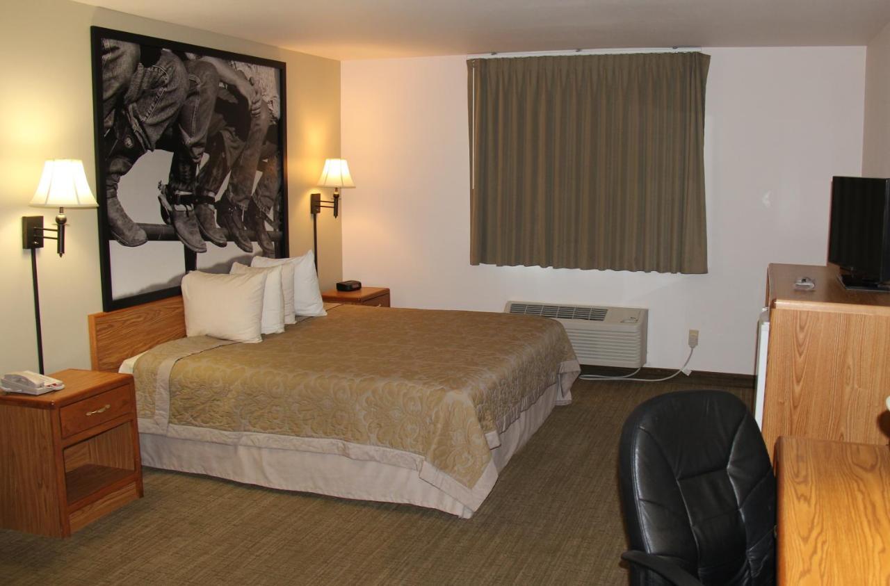 Homestead Inn And Suites Hardin Buitenkant foto