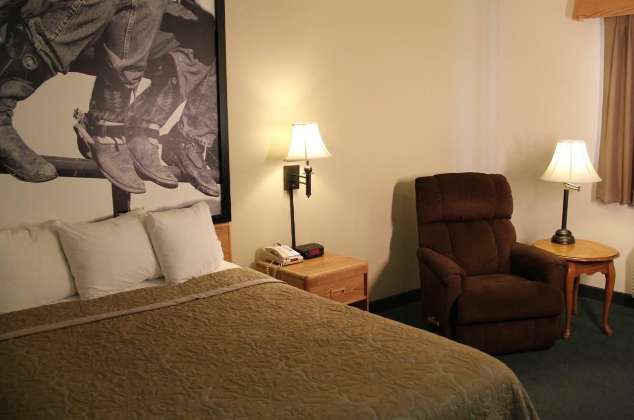 Homestead Inn And Suites Hardin Buitenkant foto