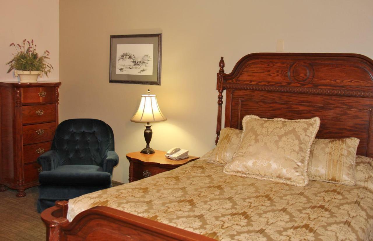 Homestead Inn And Suites Hardin Buitenkant foto