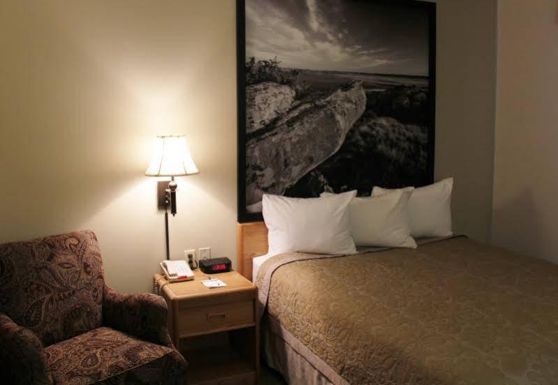 Homestead Inn And Suites Hardin Buitenkant foto